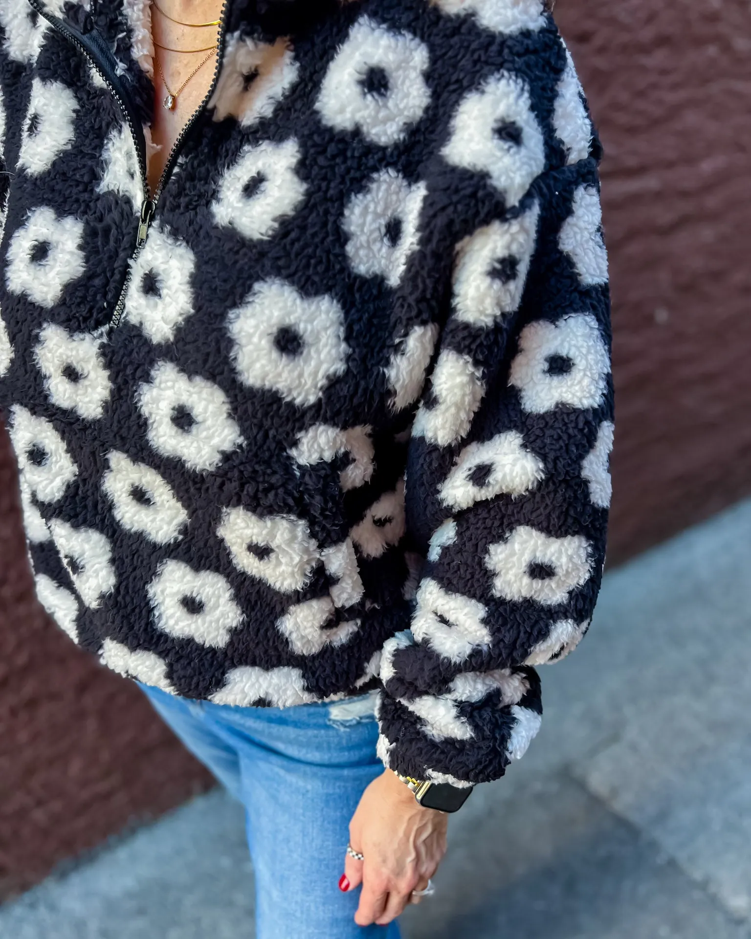 Black/White Daisy Print Sherpa Pullover