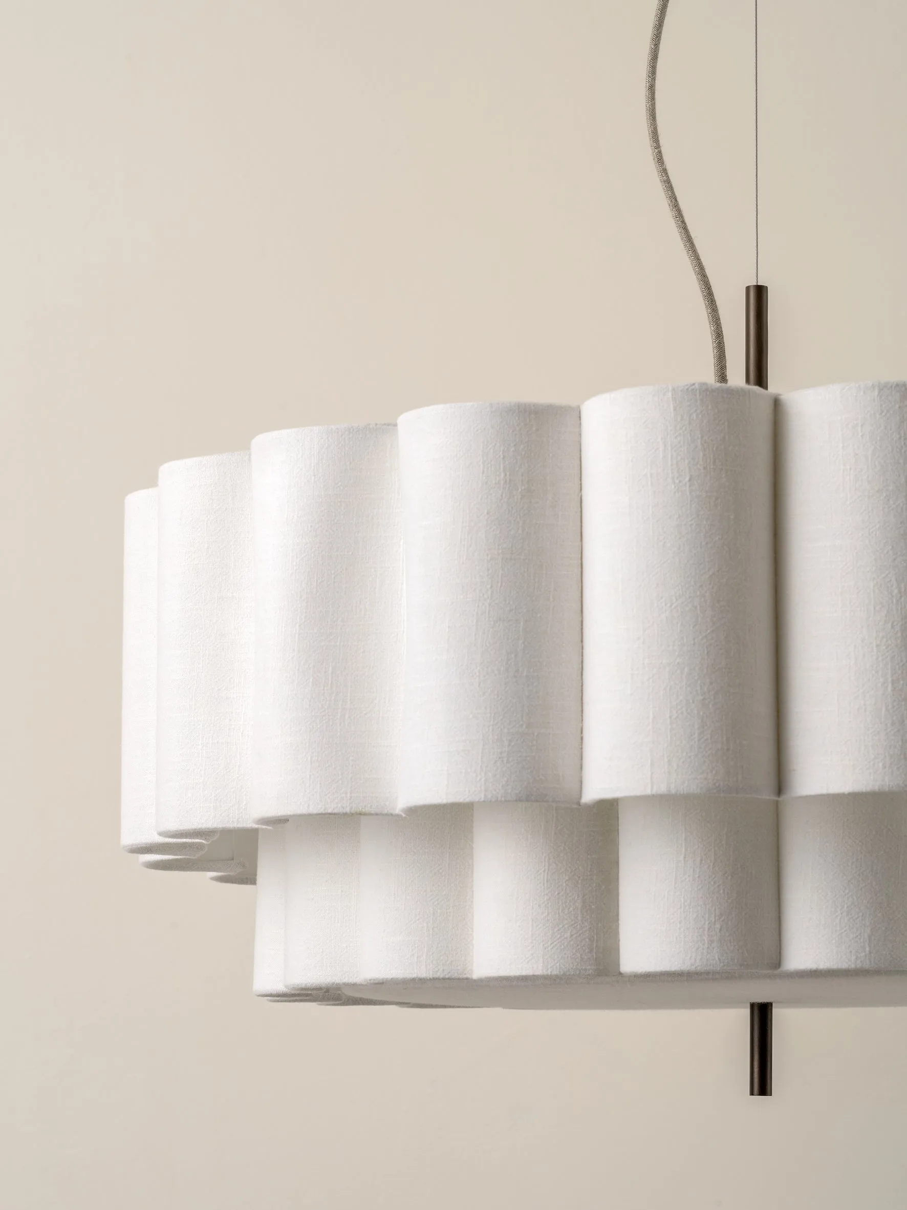 Folia - large scalloped natural linen pendant