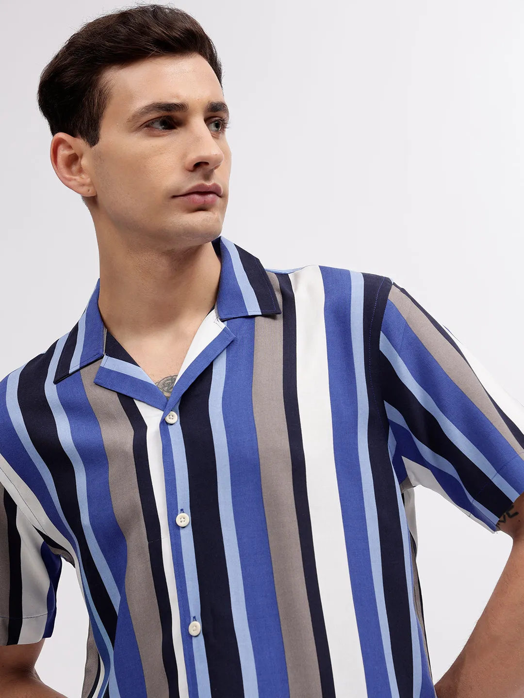 Lindbergh Men Multicolour Striped Resort Collar Short Sleeves Shirt